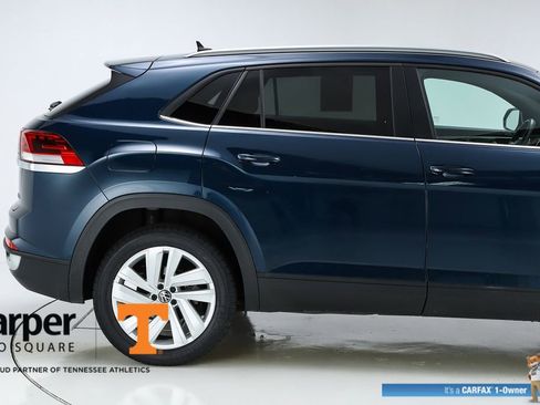 Used 2022 Volkswagen Atlas Cross Sport SE image 11
