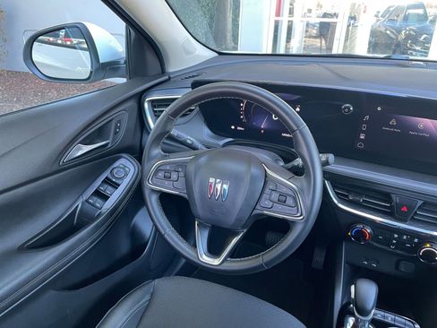 Used 2025 Buick Encore GX Preferred image 32