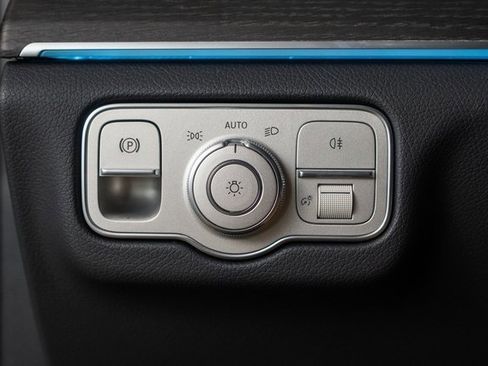 New 2026 Mercedes-Benz GLE 450 4MATIC image 17