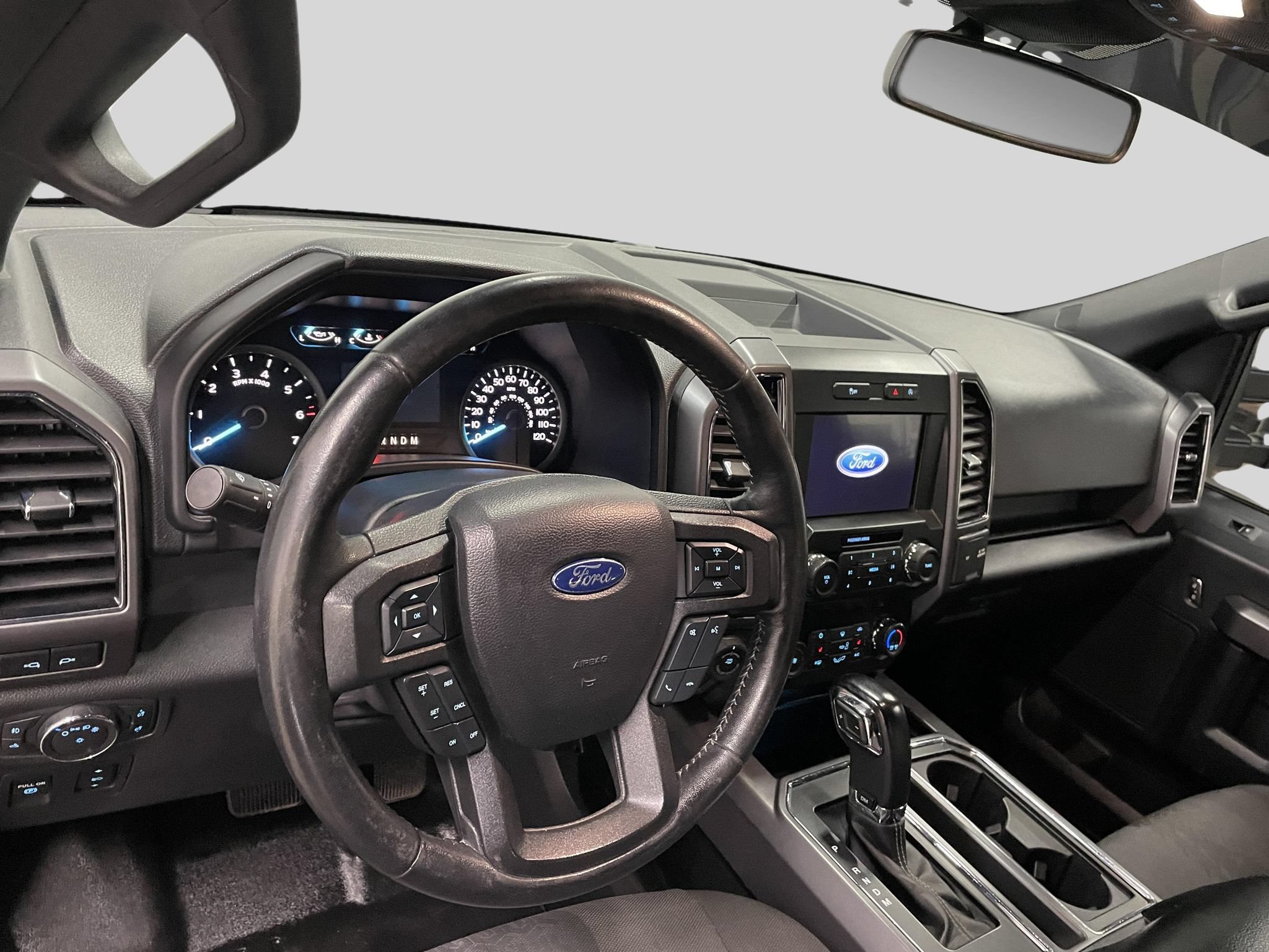 Used 2019 Ford F150 XLT w/ Equipment Group 302A Luxury AWD/4WD image 14