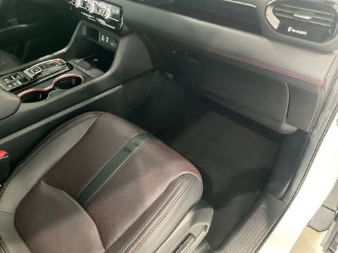 Certified 2025 Honda Pilot Black Edition image 26