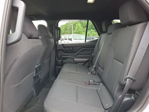 Certified 2026 Toyota 4Runner SR5 AWD/4WD image 12