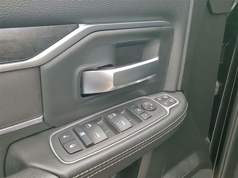 Used 2024 RAM 2500 Big Horn w/ Night Edition image 25