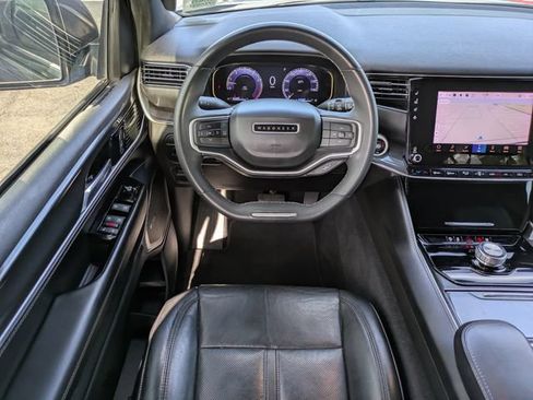 Certified 2022 Jeep Wagoneer Series I RWD image 12