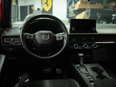 Used 2025 Honda Civic Sport image 17