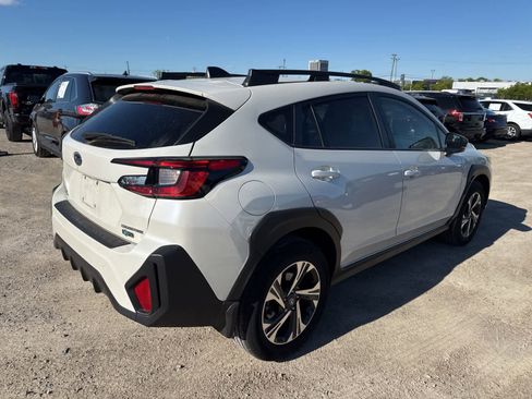 Used 2024 Subaru Crosstrek 2.0i Premium AWD/4WD image 3