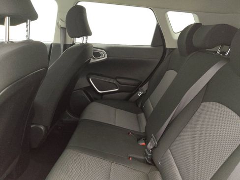 Used 2020 Kia Soul LX FWD image 18