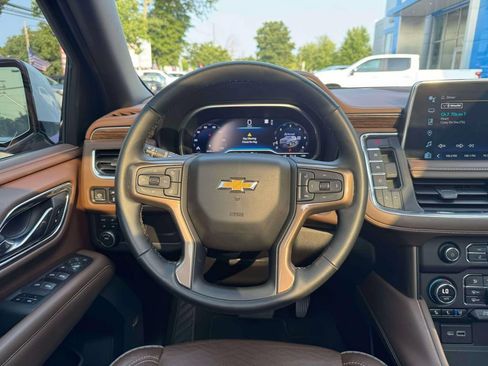 Used 2023 Chevrolet Tahoe High Country w/ Premium Package 2 AWD/4WD image 23