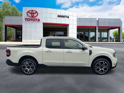 Used 2025 Ford Maverick Lariat image 30