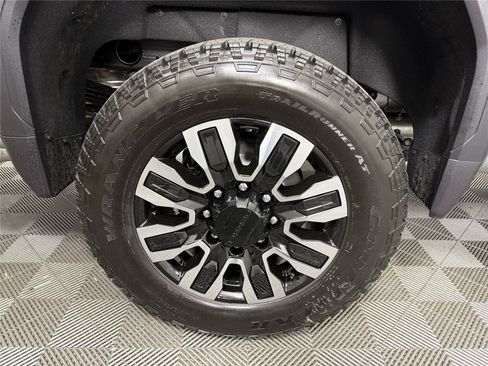 New 2026 GMC Sierra 2500 Denali Ultimate AWD/4WD image 16