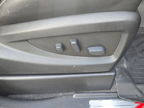 Used 2019 Chevrolet Silverado 2500 LTZ w/ Duramax Plus Package image 28