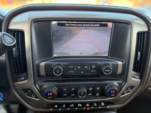 Used 2015 GMC Sierra 2500 Denali w/ Duramax Plus Package image 21