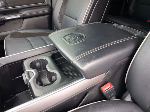 Used 2023 RAM 1500 Laramie image 32