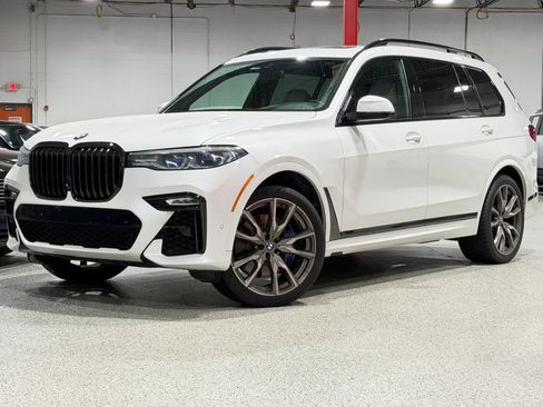 Used 2020 BMW X7 M50i w/ Executive Package AWD/4WD image 2