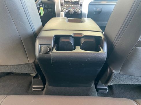 Used 2019 Toyota Tundra SR5 w/ SR5 Convenience Package image 29