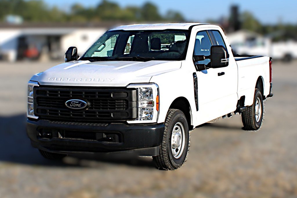 Used 2024 Ford F250 XL RWD image 2