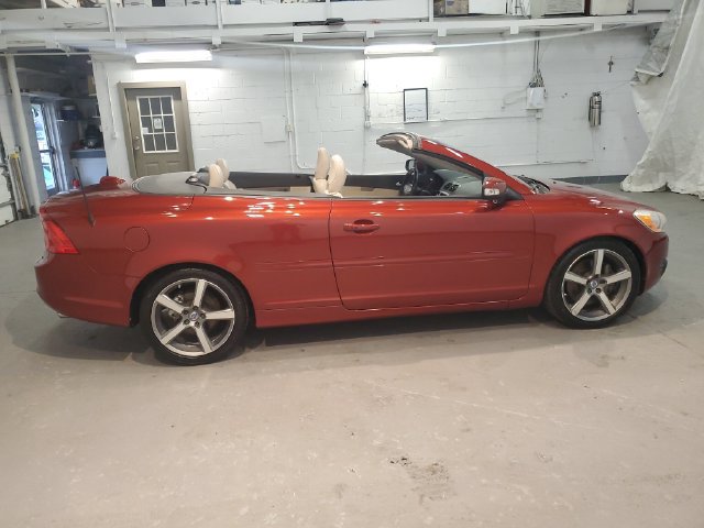 Used 2012 Volvo C70 T5 FWD image 12