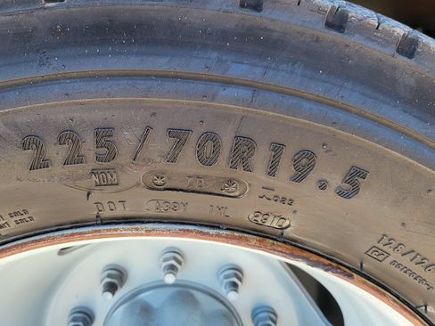 Used 2011 Ford F450 XL w/ PWR Equipment Group RWD image 14