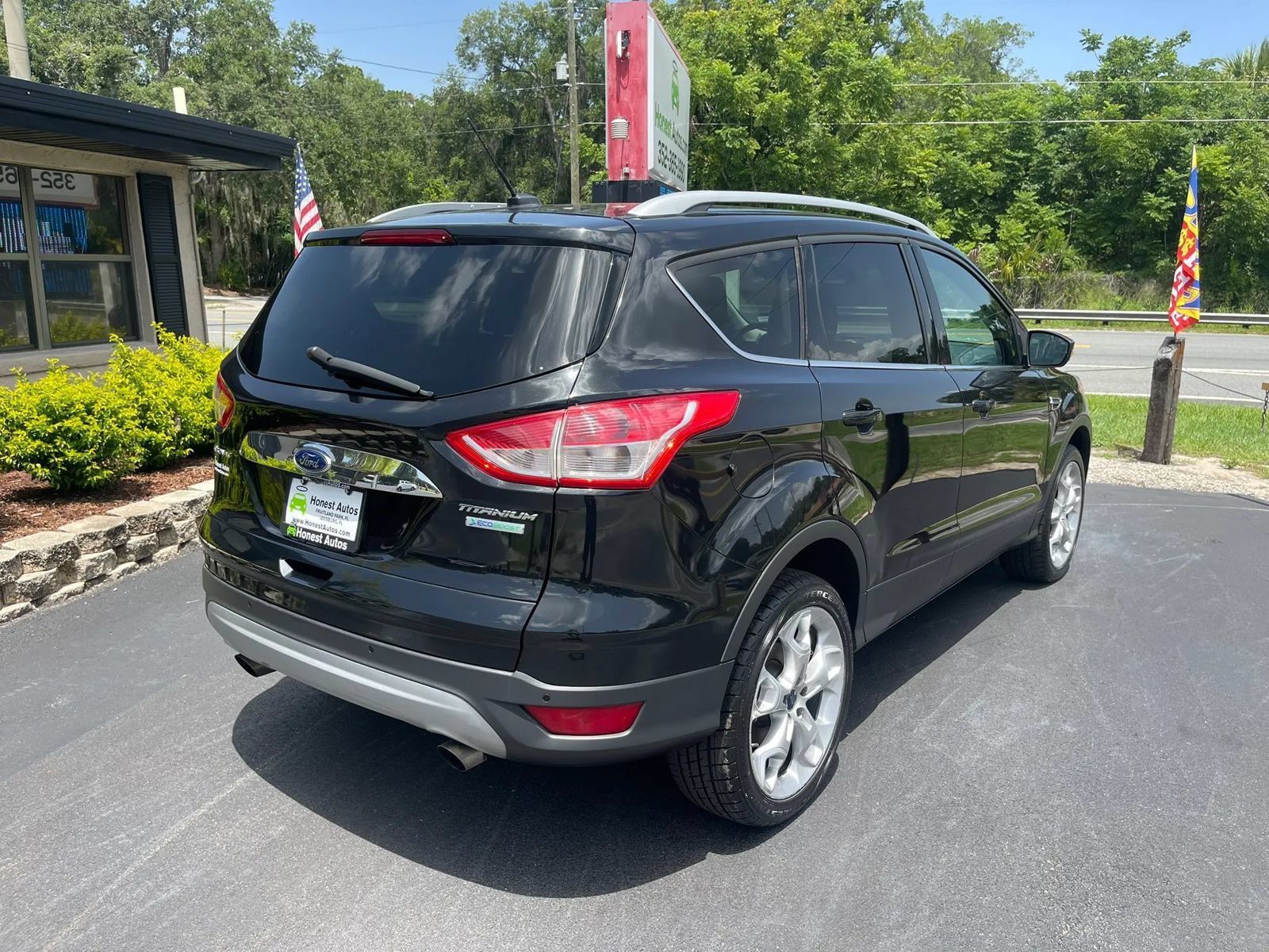 Used 2014 Ford Escape Titanium FWD image 7