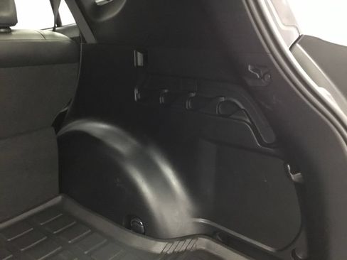Used 2017 Toyota RAV4 SE AWD/4WD image 17
