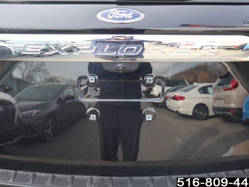 Used 2022 Ford Explorer XLT w/ Equipment Group 202A image 36