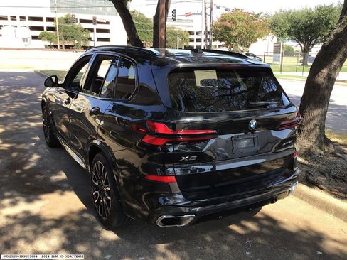 Used 2024 BMW X5 xDrive40i w/ M Sport Package AWD/4WD image 4