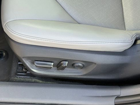 Certified 2022 Toyota Camry XLE image 13