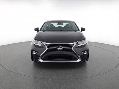 Used 2018 Lexus ES 350 w/ Navigation System Package FWD image 2