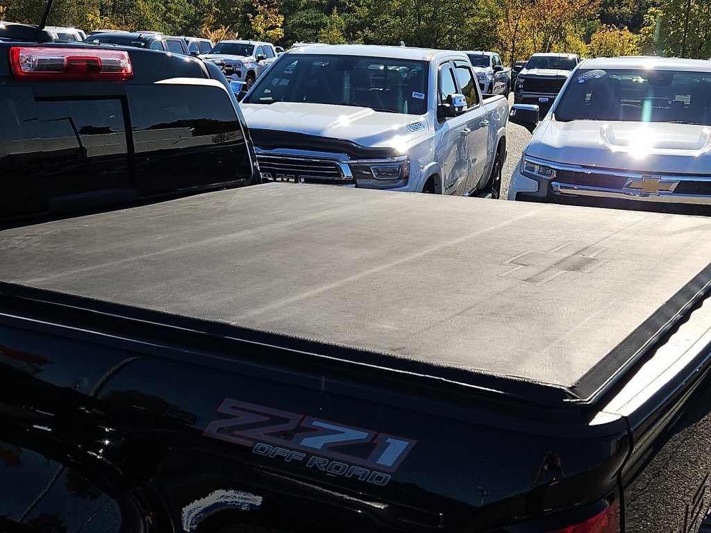 Used 2021 Chevrolet Colorado Z71 w/ Safety Package AWD/4WD image 22