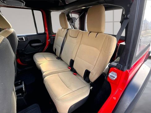 Used 2018 Jeep Wrangler Unlimited Sport image 26