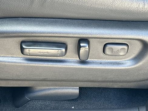 Used 2025 Honda Passport EX-L image 40