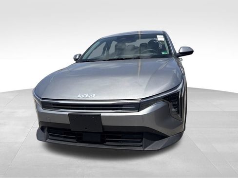Certified 2025 Kia K4 FWD image 6
