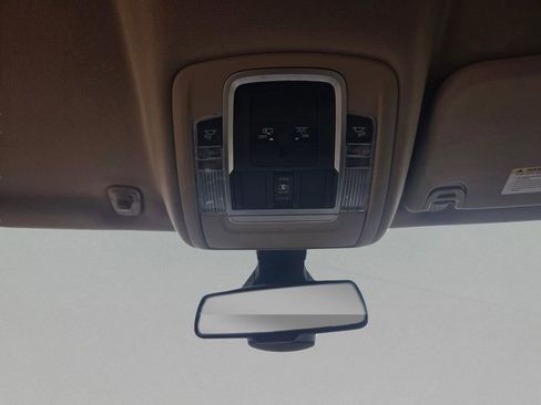 Used 2019 RAM 1500 Laramie image 29