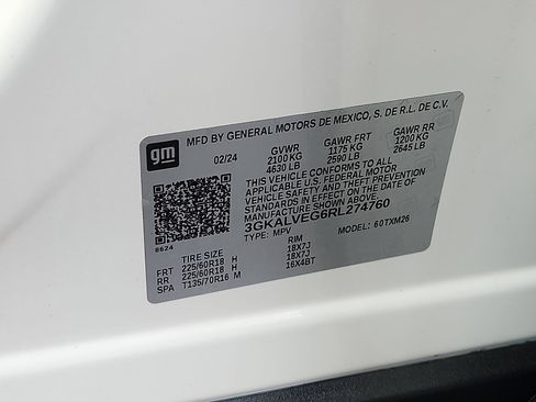 Used 2024 GMC Terrain SLT w/ Infotainment Package II image 33
