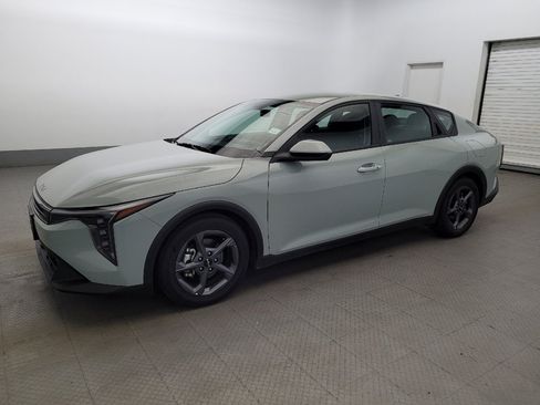 Used 2025 Kia K4 FWD image 2