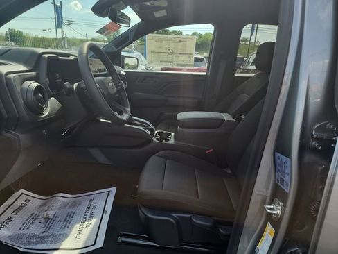 New 2026 Chevrolet Colorado W/T AWD/4WD image 18