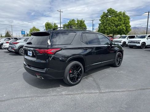 Certified 2022 Chevrolet Traverse Premier w/ Redline Edition AWD/4WD image 7