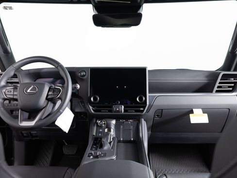 Used 2026 Lexus GX 550 w/ Accessory Package (2T) image 37