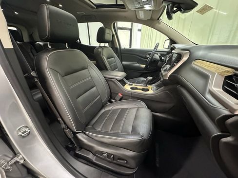 Used 2019 GMC Acadia Denali w/ Technology Package image 18