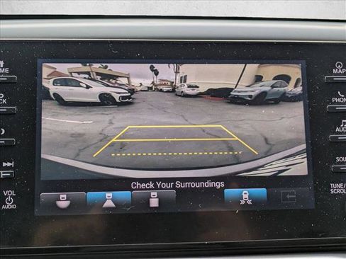 Used 2018 Honda Accord Touring image 21