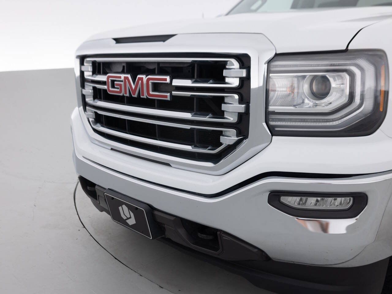 Used 2016 GMC Sierra 1500 SLT w/ SLT Premium Package AWD/4WD image 15