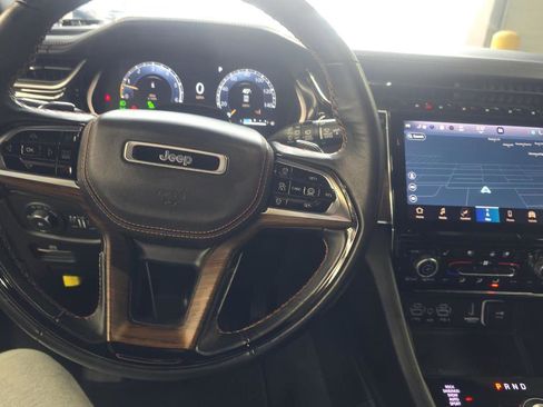 Used 2023 Jeep Grand Cherokee L Summit w/ Advanced Protech Group IV image 7