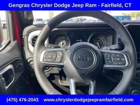 Certified 2025 Jeep Wrangler Unlimited Sahara w/ Safety Group AWD/4WD image 53