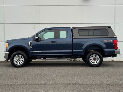 Used 2017 Ford F250 XL w/ STX Appearance Package image 4