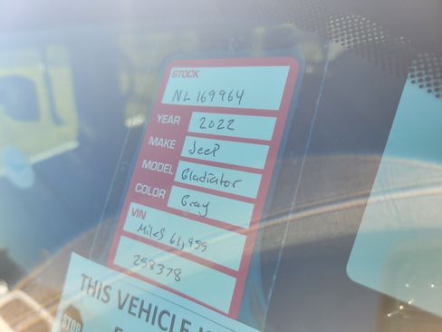 Used 2022 Jeep Gladiator Overland w/ Popular Equipment Package image 10