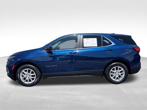 Used 2022 Chevrolet Equinox LT FWD image 2