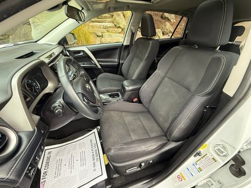 Used 2018 Toyota RAV4 Adventure image 10