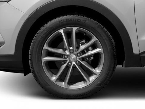 Used 2017 Hyundai Santa Fe Sport image 14