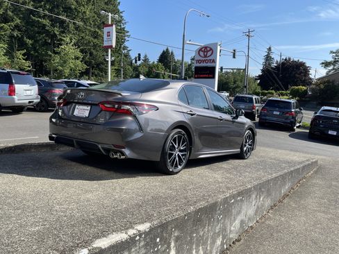 Certified 2023 Toyota Camry SE AWD/4WD image 7