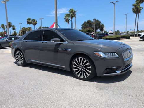 Certified 2019 Lincoln Continental Black Label FWD image 2